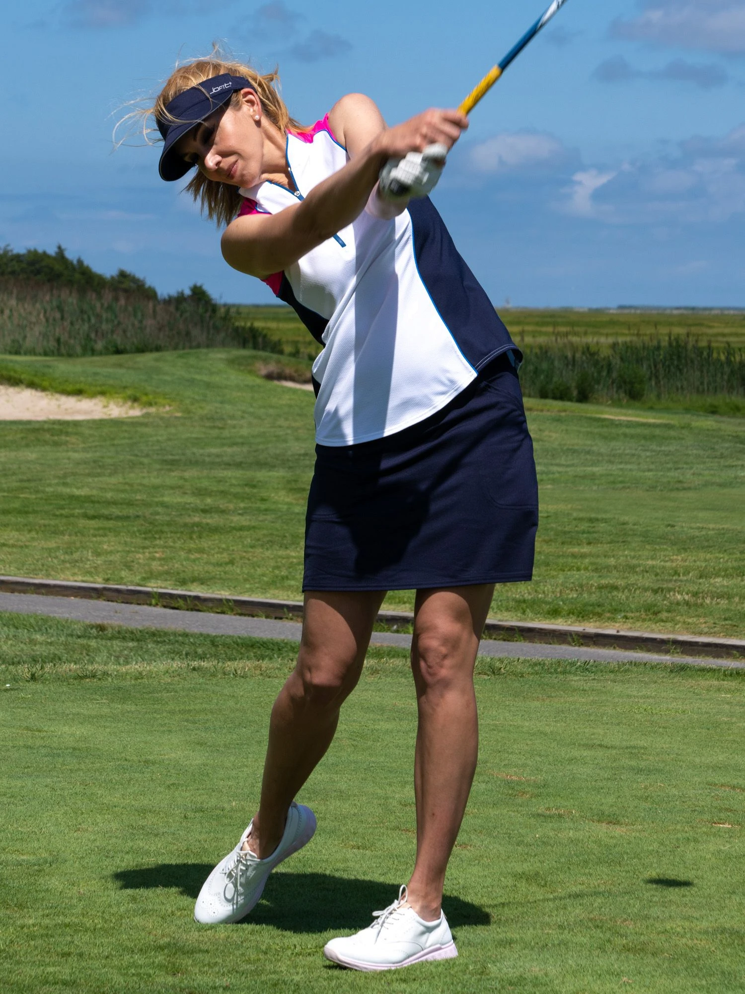 Jofit Women's Color Block Sleeveless 1/4 Zip Golf Polo White 8 Jofit Women's Color Block Sleeveless 1/4 Zip Golf Polo White - Image 6