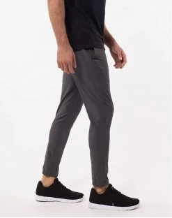 TravisMathew Men's Travel Golf Pants Quiet Shade -Golf Apparel Sales Shop unnamed file 1106