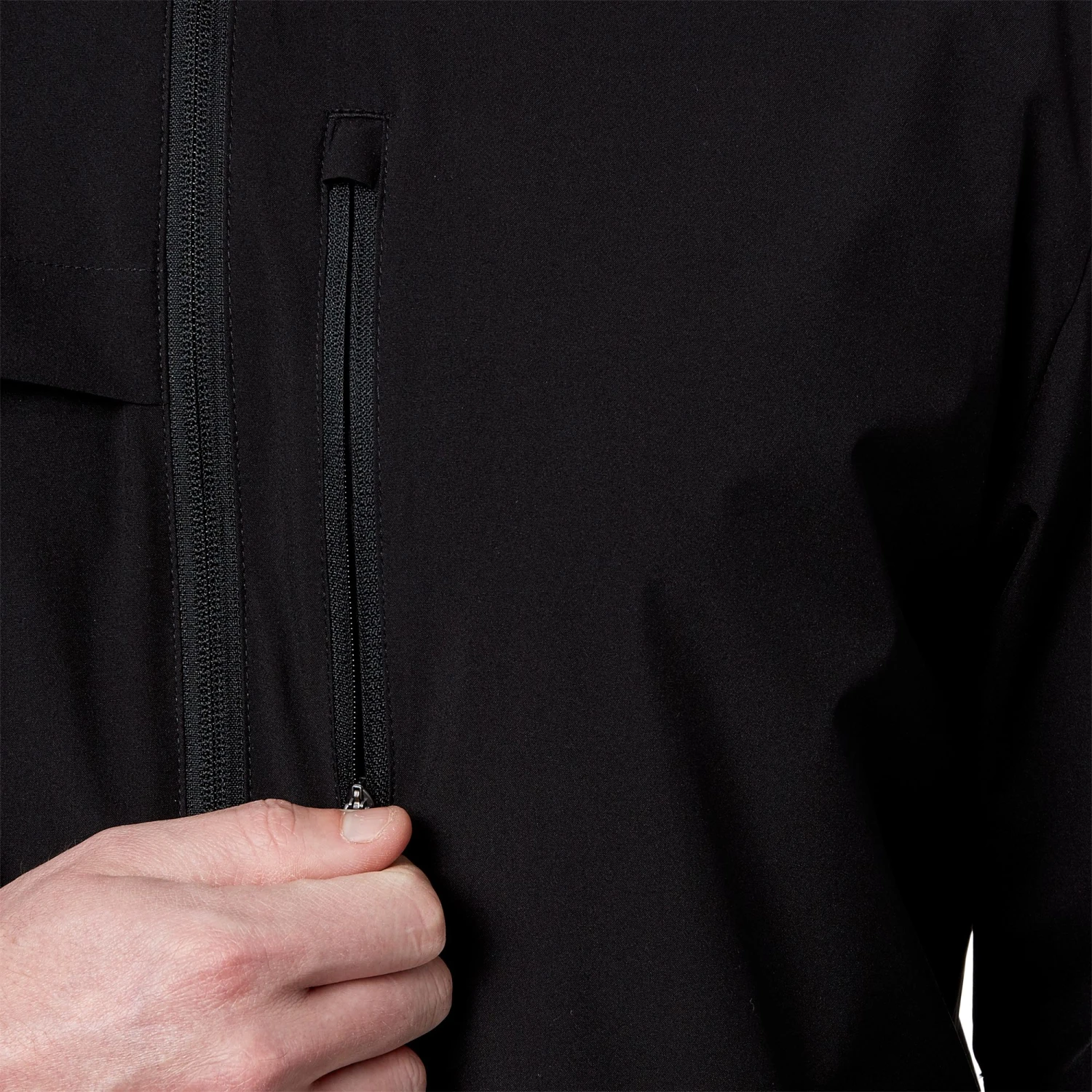 Walter Hagen Men's 2-in-1 Golf Rain Jacket Black 8 Walter Hagen Men's 2-in-1 Golf Rain Jacket Black - Image 6