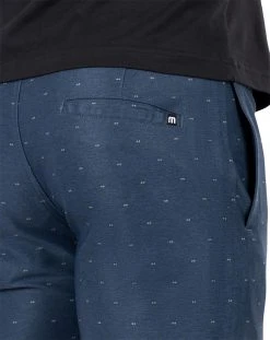 TravisMathew Men's Upwardly Mobile Golf Shorts Insignia Blue/vintag -Golf Apparel Sales Shop unnamed file 2272