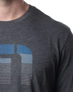 TravisMathew Globe Trotter T-Shirt For Men Heather Grey -Golf Apparel Sales Shop unnamed file 380