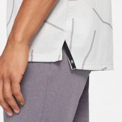 Nike Men's Tiger Woods Dri-FIT Course Golf Polo Photon Dust -Golf Apparel Sales Shop unnamed file 9376