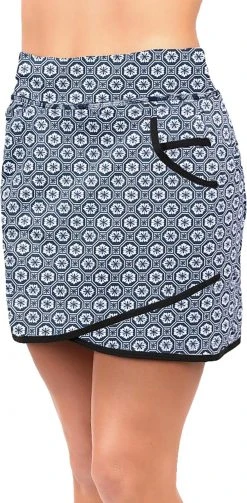Sofibella Women's 16" Golf Colors Skort Palms